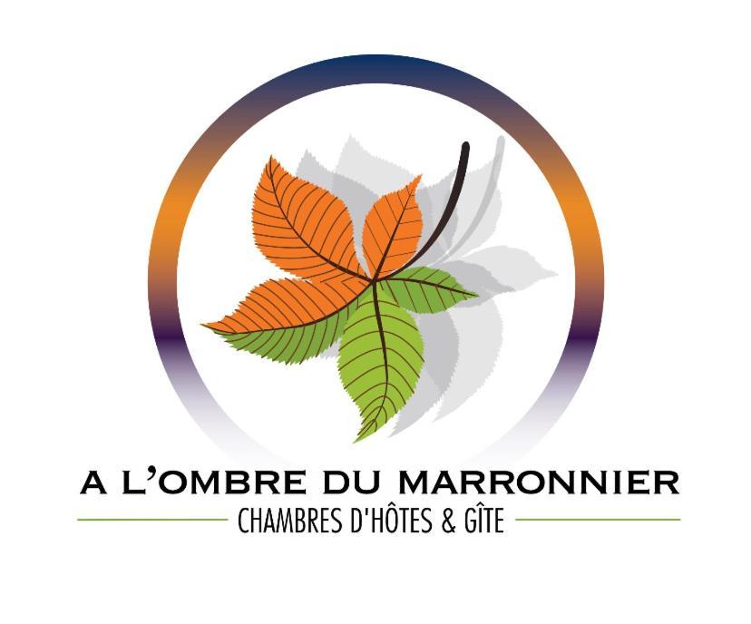 A L'Ombre Du Marronnier Gites La Peruse Ngoại thất bức ảnh